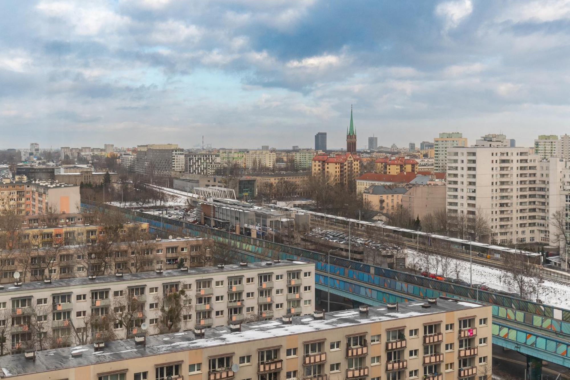 Apartamenty Wola Tower Varşovia Exterior foto