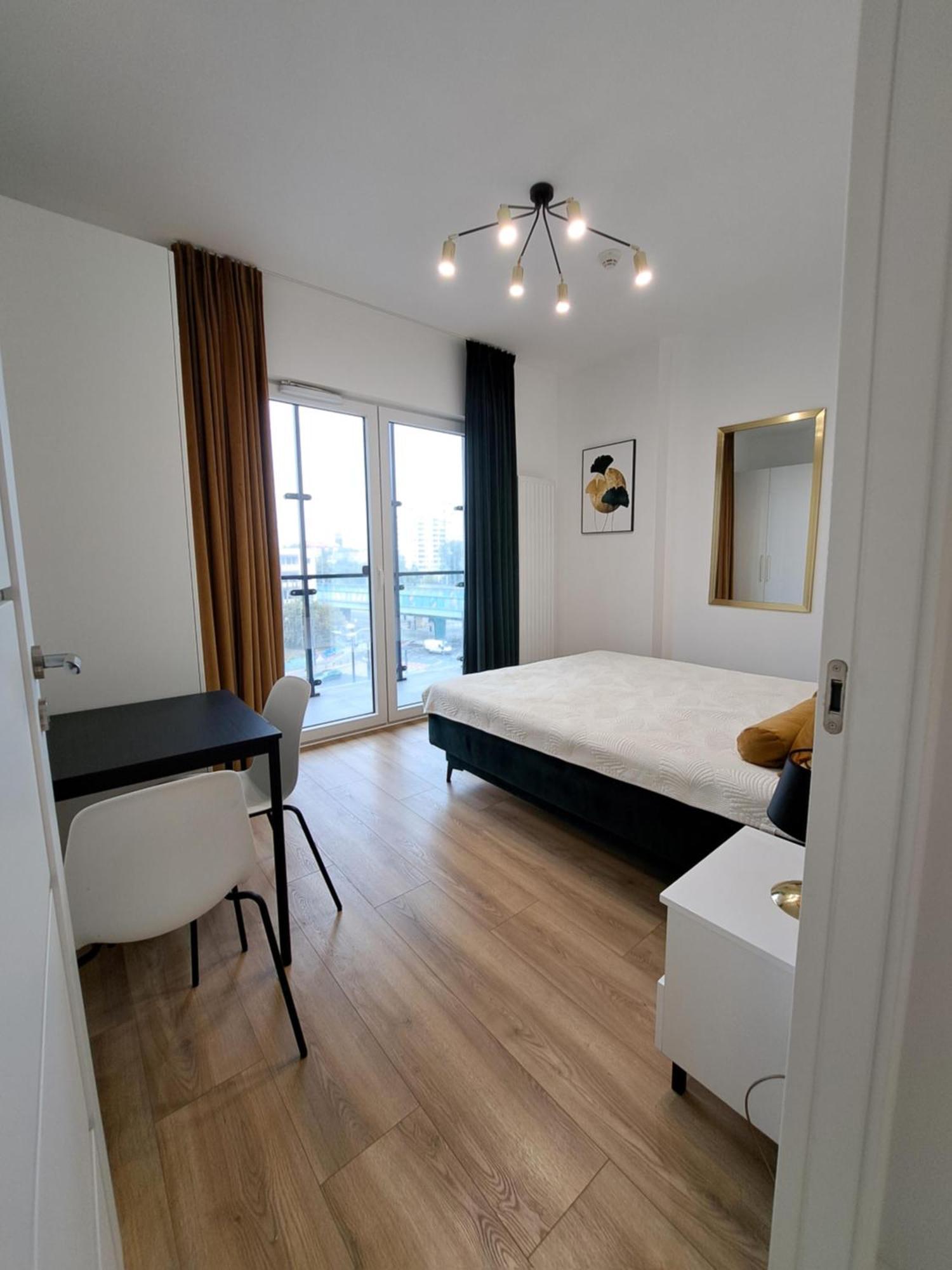 Apartamenty Wola Tower Varşovia Exterior foto